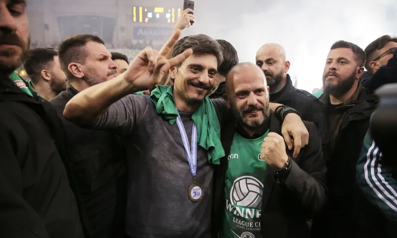 Γιαννακόπουλος: «Ανοίγει ένας νέος κύκλος» (vids)