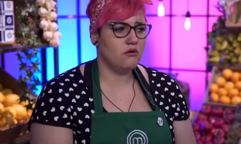 MasterChef 4: Η Μαρλέν έβαλε τα κλάματα για το γλυκό - «Δεν έχω ταλέντο» (vid)