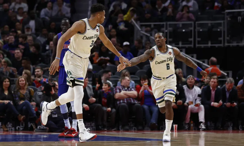 Πίστονς-Μπακς 106-126: Εμφάνιση All Star από τον Αντετοκούνμπο (vids)