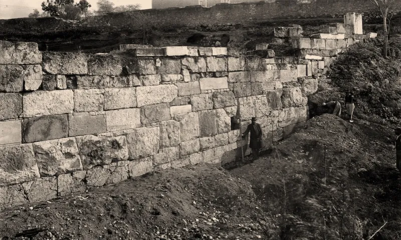Walk the Wall Athens