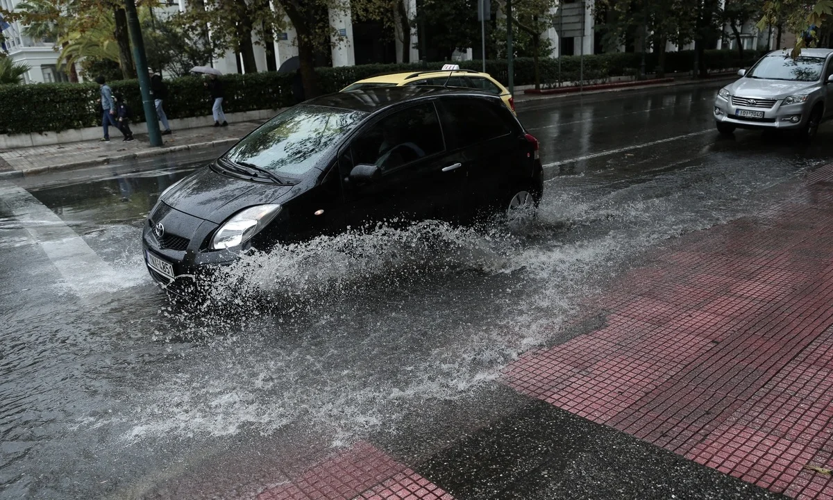Καιρός 22/2: Επιδείνωση με τοπικές βροχές