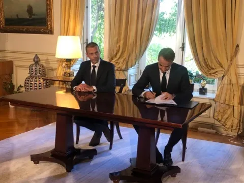 Μητσοτάκης μετά την υπογραφή του μνημονίου: «Να καθαρίσουμε το ποδόσφαιρο» (vid)