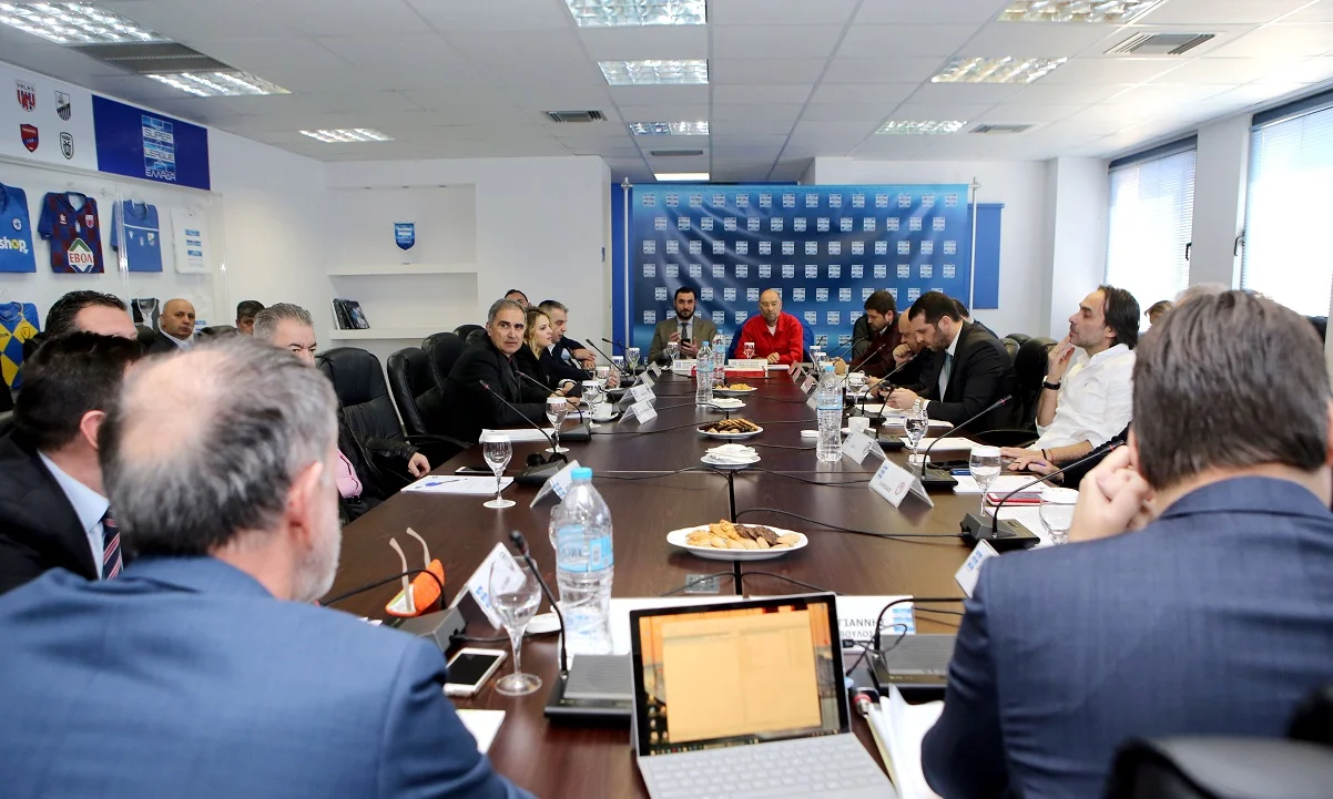 Super League - Πλέι οφ: Κλειδάριθμος σε ΑΕΚ και Παναθηναϊκό για την κλήρωση