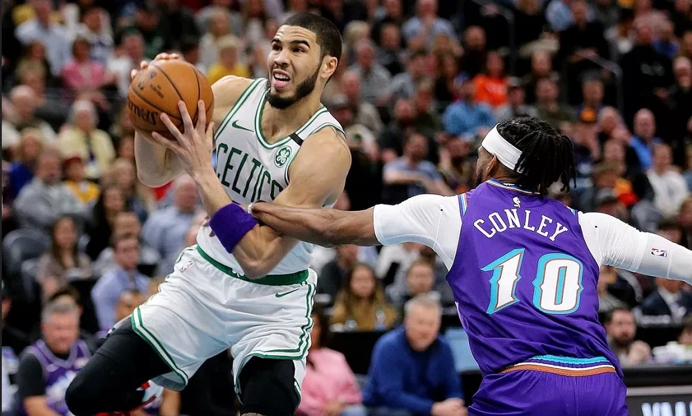 NBA: Νέα 30άρα ο Τέιτουμ, ακόμη ένα triple double o Ντόντσιτς (vids)