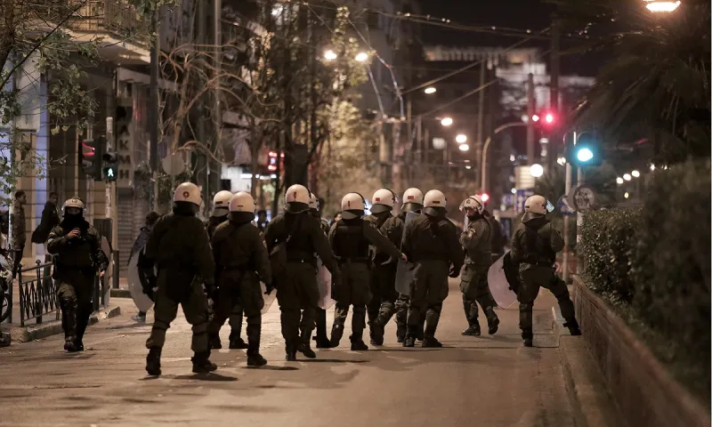 Ξανά επεισόδια στην ΑΣΟΕΕ - Κλειστή η Πατησίων