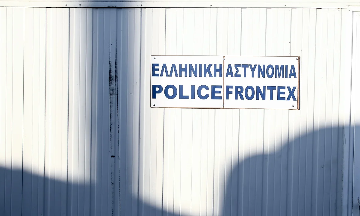 Η Frontex ανακοίνωσε ταχεία επέμβαση στα ελληνικά σύνορα (vids)