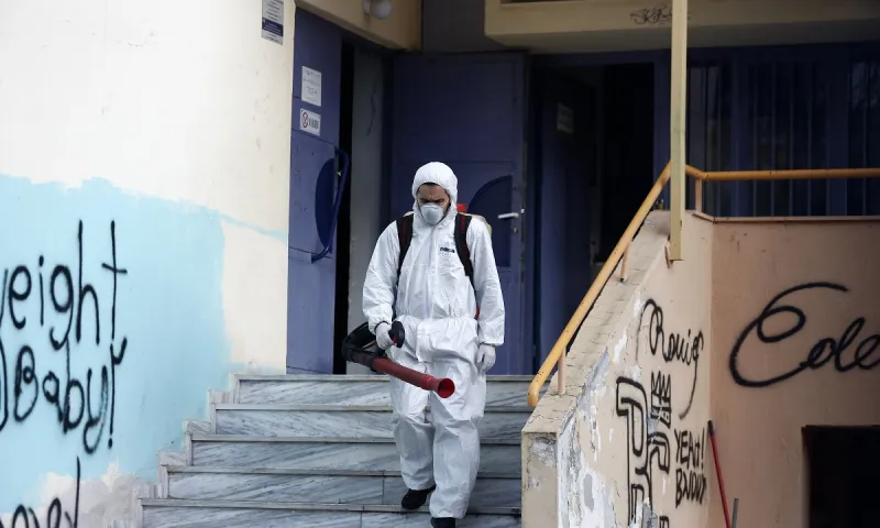 Κορονοϊός: Αυτά είναι τα 30 σχολεία που κλείνουν (vid)
