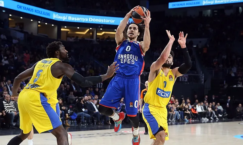Euroleague: Κόντρα σε Εφές η Μακάμπι, με Ερυθρό Αστέρα η Φενέρ