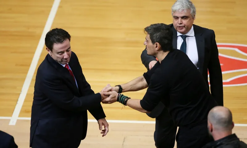 «Βράζει» με την ομάδα ο Γιαννακόπουλος