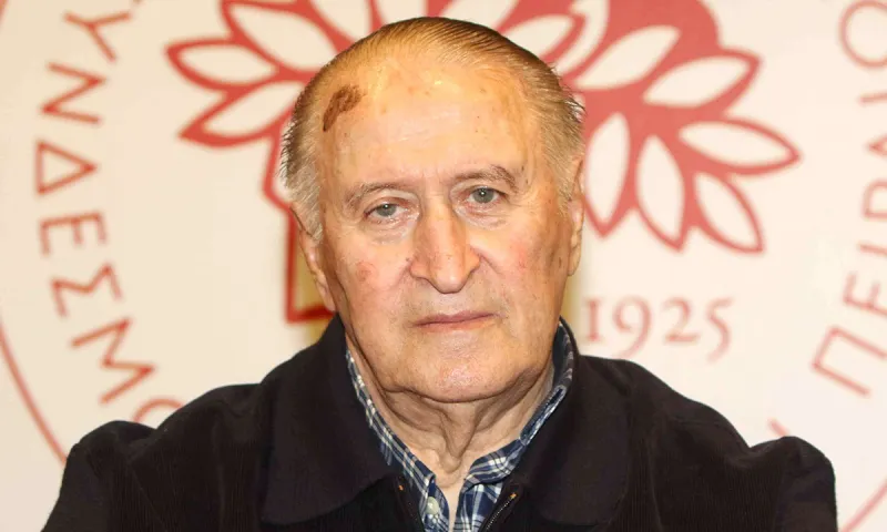 Ολυμπιακός: Το αντίο όλου του συλλόγου στον Θεοδωρακάκη