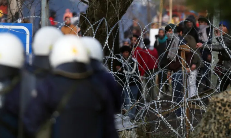 Προκλήσεις Τούρκου υφ. Εξωτερικών - Μιλάει για συνθήκες Άουσβιτς στον Έβρο