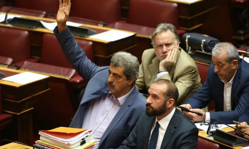 Πολάκης για κορονοϊό: «Μας ήρθε από τους πλούσιους και τους χριστιανούς»