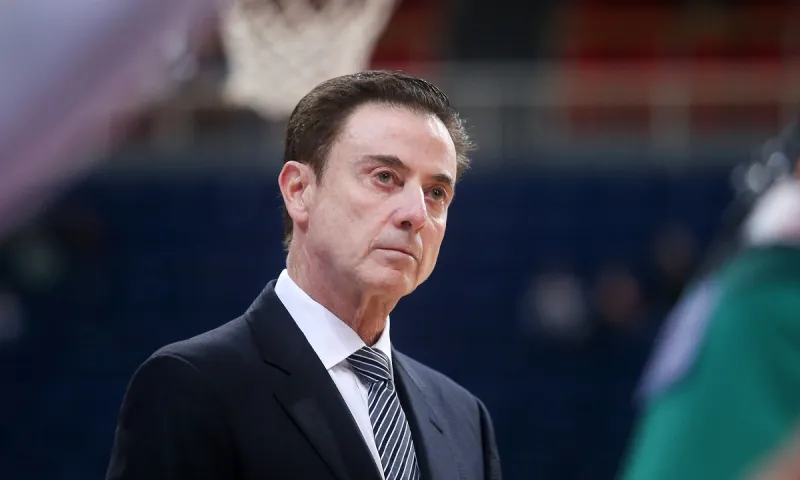 Πιτίνο: Σενάρια για ενδιαφέρον από Κολέγιο του NCAA