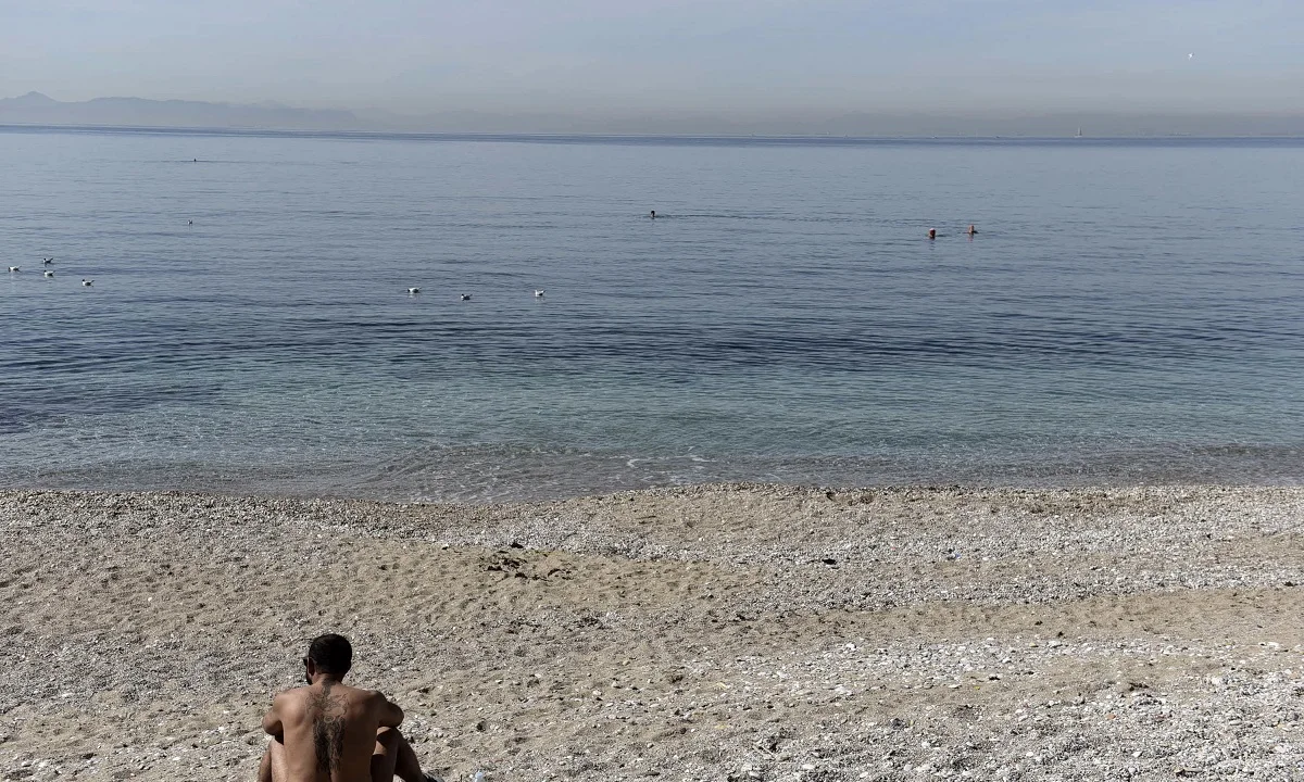 Κορονοϊός: Έκλεισε η Πλαζ Βουλιαγμένης - Έκοψε  πάνω από 3.000 εισιτήρια! (vid)