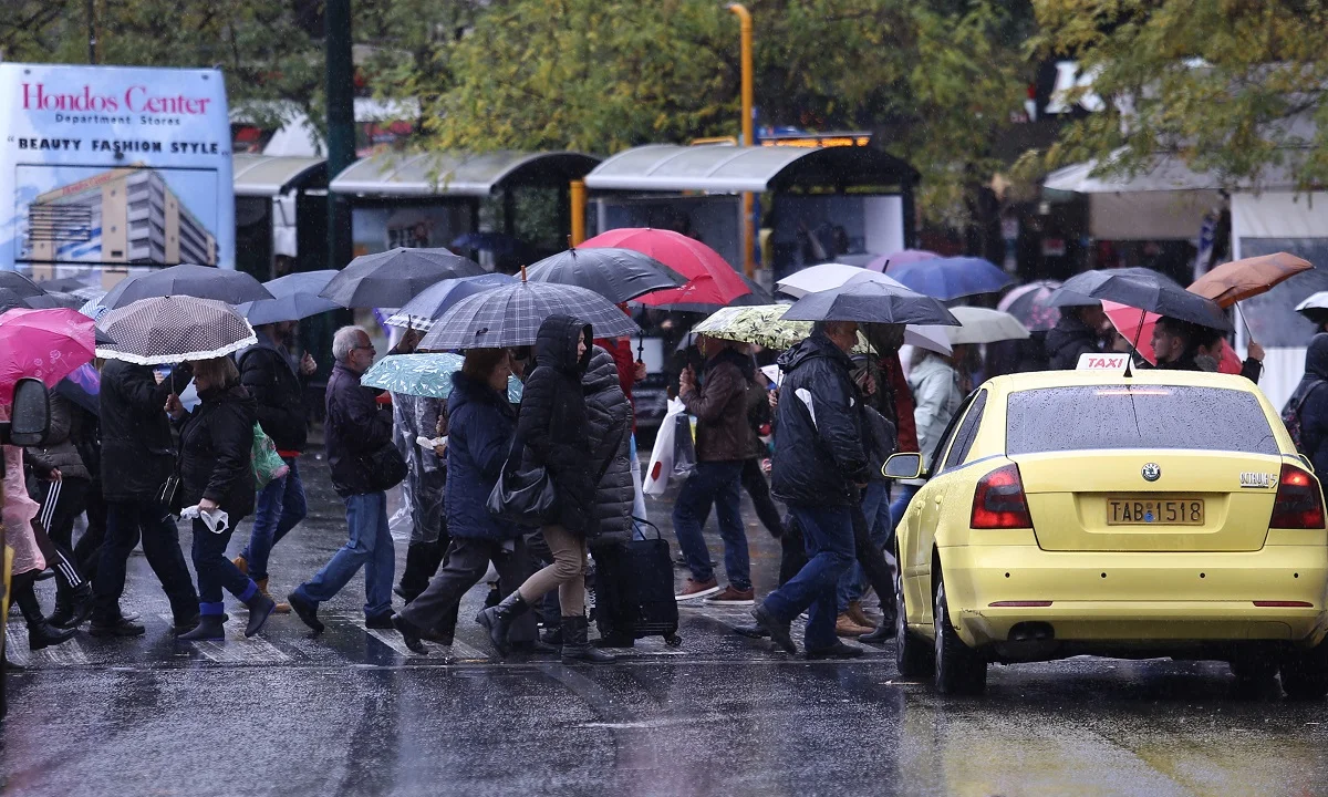Καιρός 15/3:  Ραγδαία επιδείνωση με βροχές, καταιγίδες και χιονοπτώσεις
