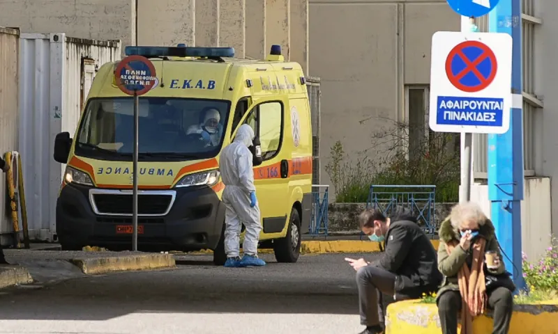 Σε καραντίνα 21 υγειονομικοί στο Ιπποκράτειο