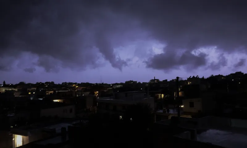 Καιρός 18/3: Μικρή άνοδος της θερμοκρασίας με τοπικές βροχές