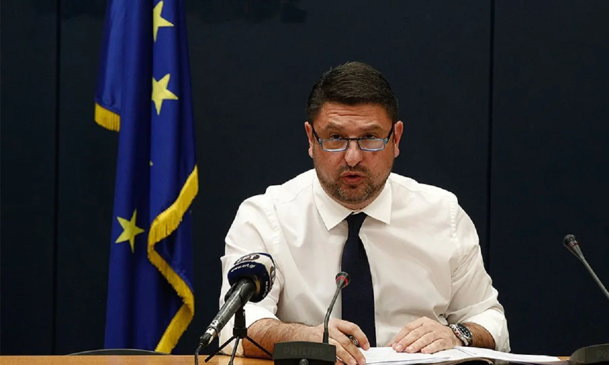 Κορονοϊός - Συναθροίσεις: Επίσημη η απαγόρευση! Ποια τα πρόστιμα για τους παραβάτες (vids)