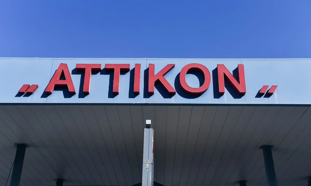 Γυναίκα θετική στον κορονοϊό γέννησε στο Αττικόν (vid)