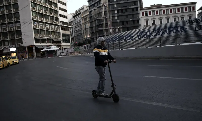 Κορονοϊός: «Μπορεί να κλείσουν τα ξενοδοχεία στο κέντρο»