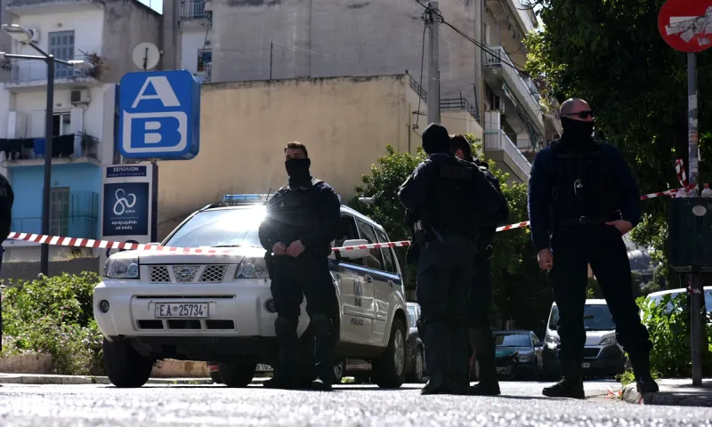 Σεπόλια: Μεγάλη επιχείρηση της αντιτρομοκρατικής - Εξαρθρώνεται οργάνωση Κούρδων!  (vid)