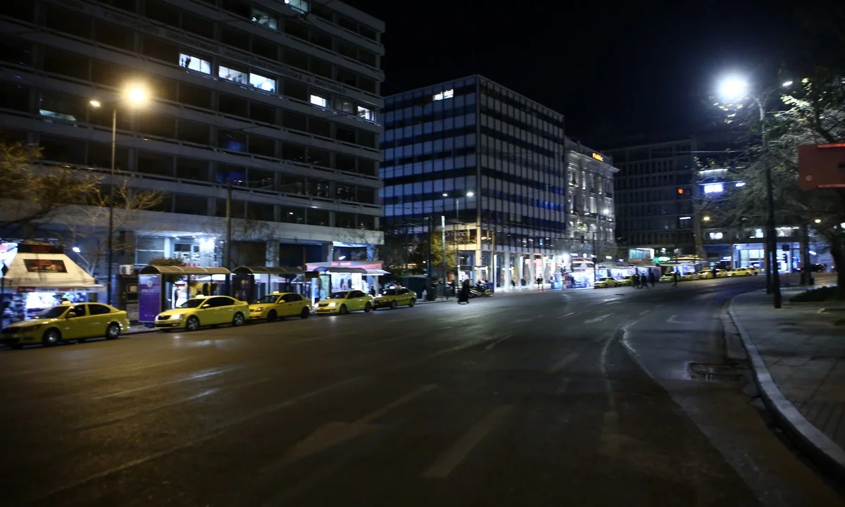Κορονοϊός: Τελευταία προειδοποίηση - Η συμπεριφορά του κόσμου κρίνει την απαγόρευση κυκλοφορίας