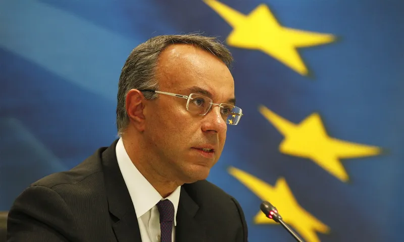 Σταϊκούρας για δώρο Πάσχα: «Οι επιχειρήσεις που λειτουργούν πρέπει να το δώσουν στην ώρα του»
