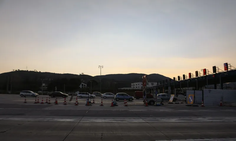 Κορονοϊός: Σχεδόν 24.000 οχήματα πέρασαν τα διόδια Αθήνας και Θεσσαλονίκης (vid)
