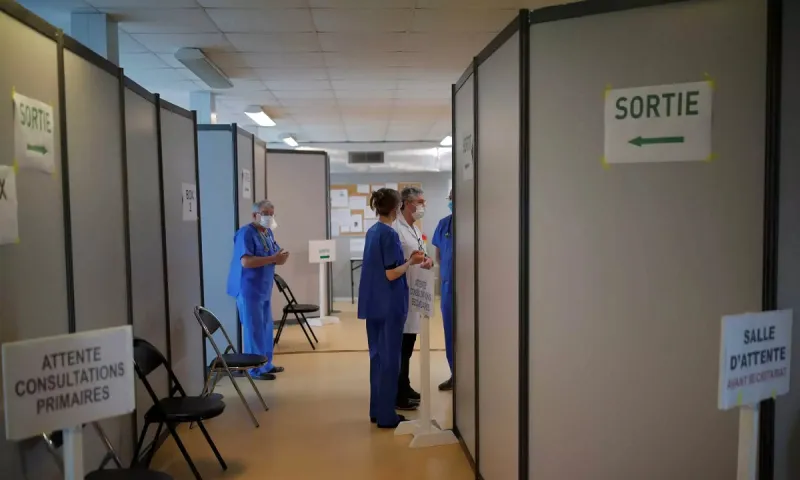 Κορονοϊός - Απεγνωσμένο μήνυμα: «Αρχίσαμε να κάνουμε επιλογή ποιοι θα μπουν σε ΜΕΘ»!