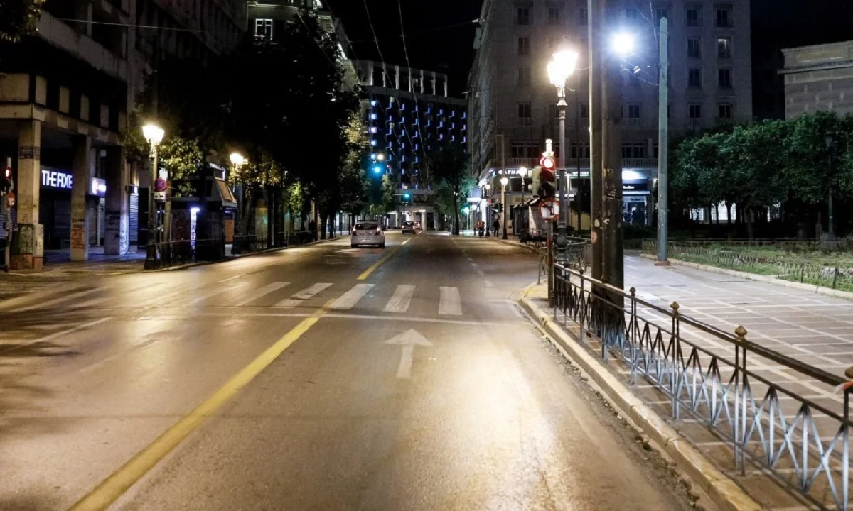 Κορονοϊός - Απαγόρευση κυκλοφορίας: Τι θα σημάνει για τη χώρα (vids)