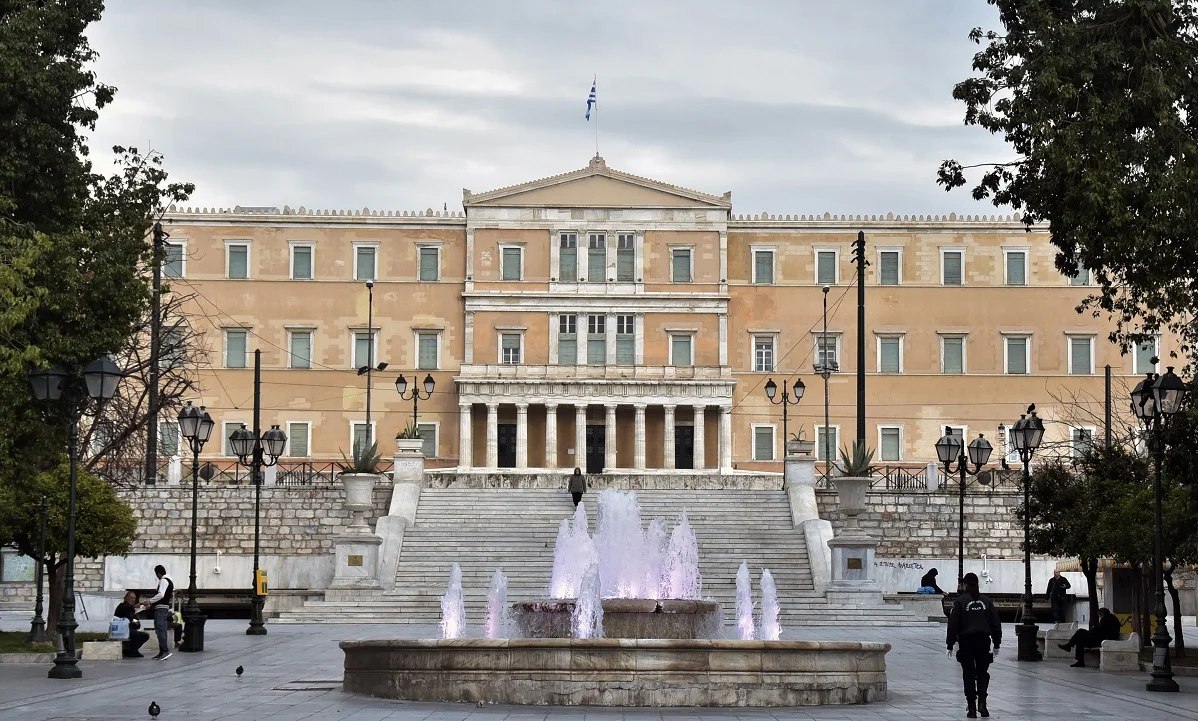 Νέο μήνυμα της Πολιτικής Προστασίας στα κινητά: «Αυστηρός περιορισμός από τη Δευτέρα»