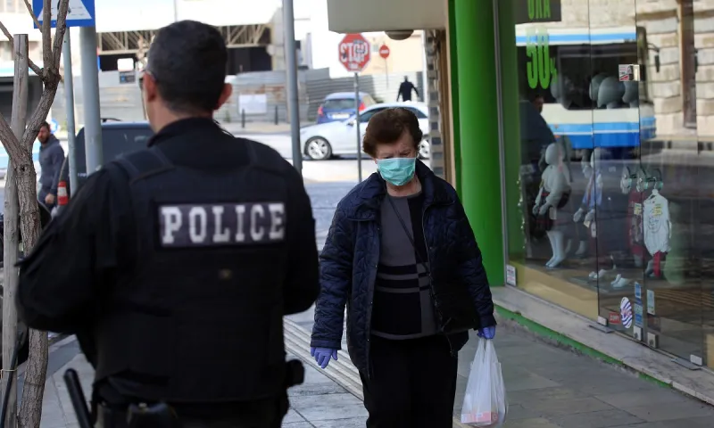 Κορονοϊός - Θεσσαλονίκη: Έπεσε πρόστιμο γιατί δεν είχε ταυτότητα! (vid)