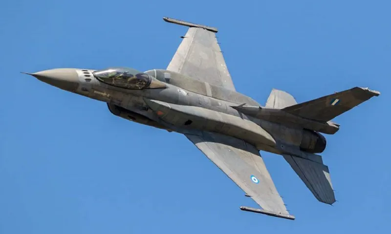 Έβρος: Ελληνικά F16 πάνω από τον φράχτη στις Καστανιές (vid)