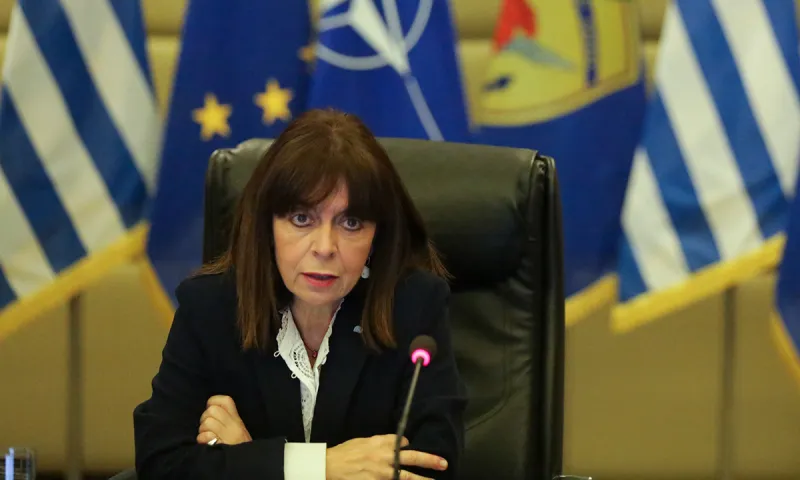 Πρόεδρος της Δημοκρατίας: «Το "εμείς" πρέπει να μπει πριν από το "εγώ"» (vid)