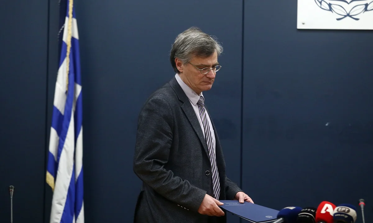 Κορονοϊός - Τσιόδρας: «26 οι νεκροί, 71 τα νέα κρούσματα» (vids)