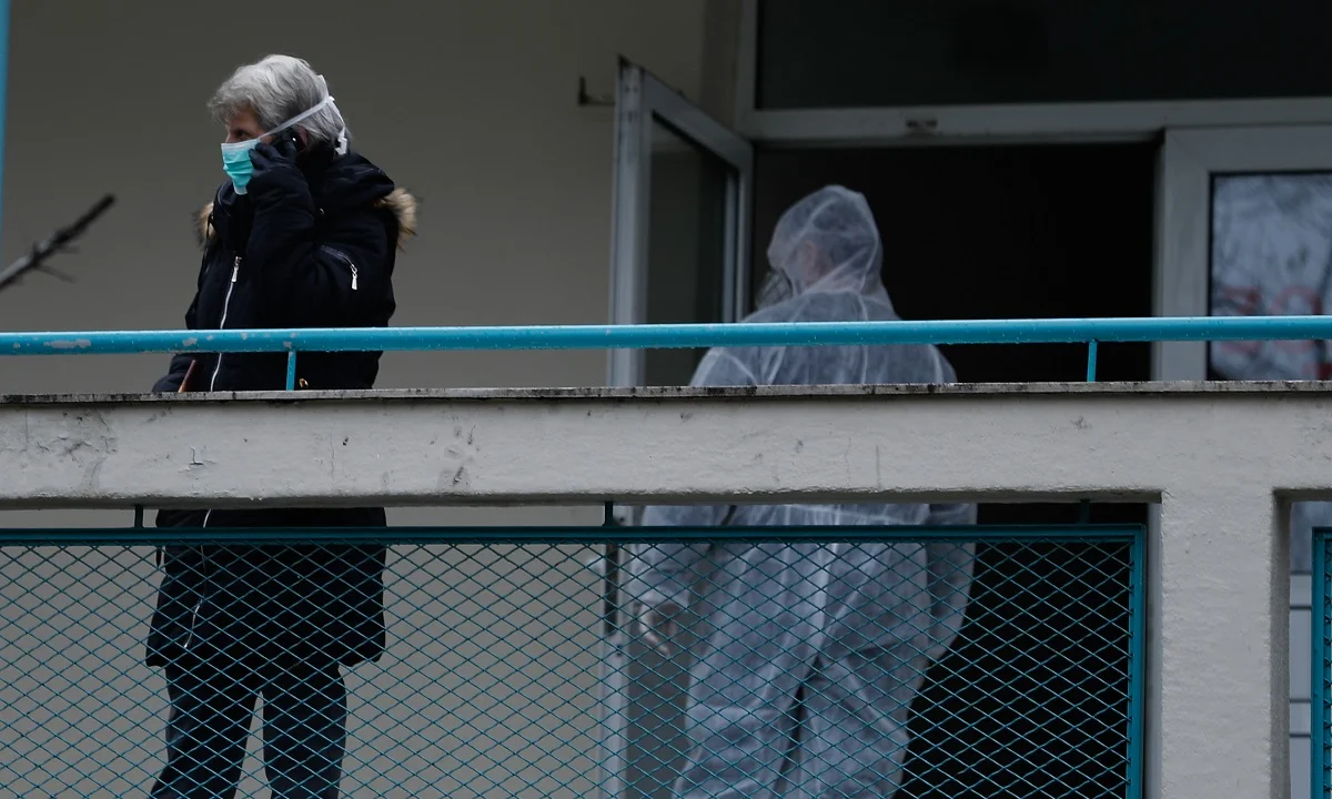 Κορονοϊός: Μία 95χρονη νίκησε τον ιό και επέστρεψε σπίτι της (vids)
