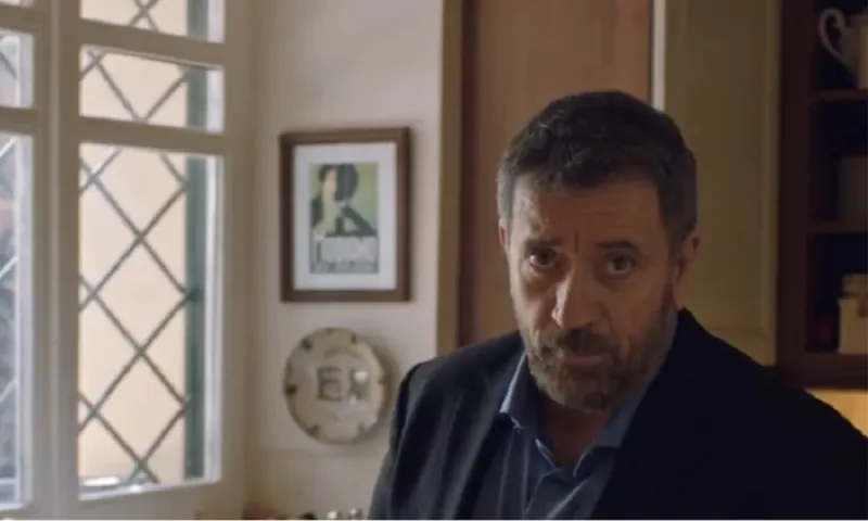 Σπύρος Παπαδόπουλος: Η απάντηση αν πληρώθηκε για το σποτ «Μένουμε σπίτι»