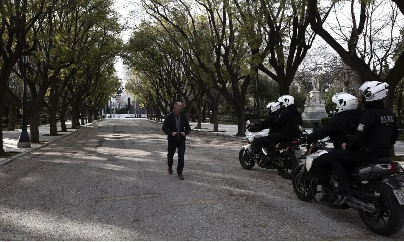 Απαγόρευση κυκλοφορίας: Μάξιμουμ δύο μετακινήσεις τη μέρα ανά άτομο και ακριβότερα πρόστιμα!
