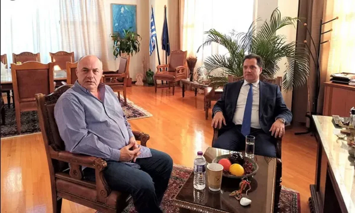 Ο Άδωνις αποθεώνει τον Μπέο: «Ευφυΐα και συνείδηση τα μεγάλα όπλα του» (vid)