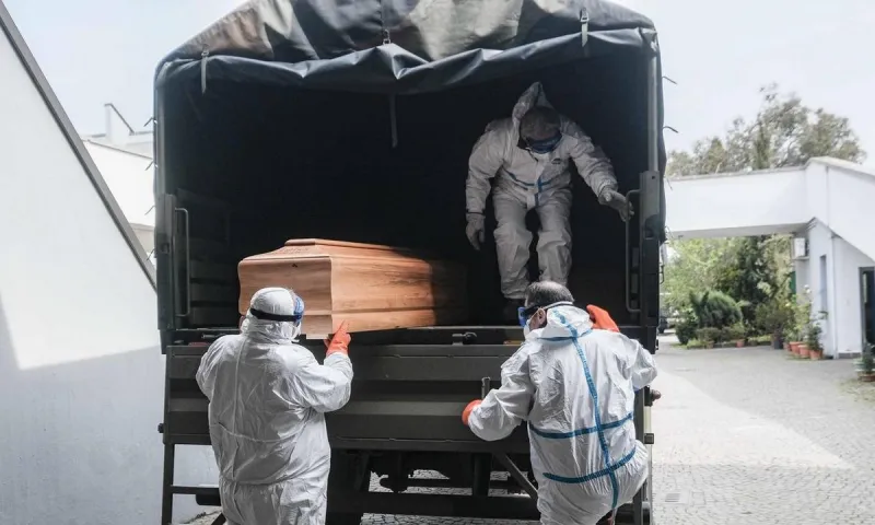 Ιταλία: Ακόμα 766 νεκροί - Ασθενείς διακομίζονται στη Γερμανία