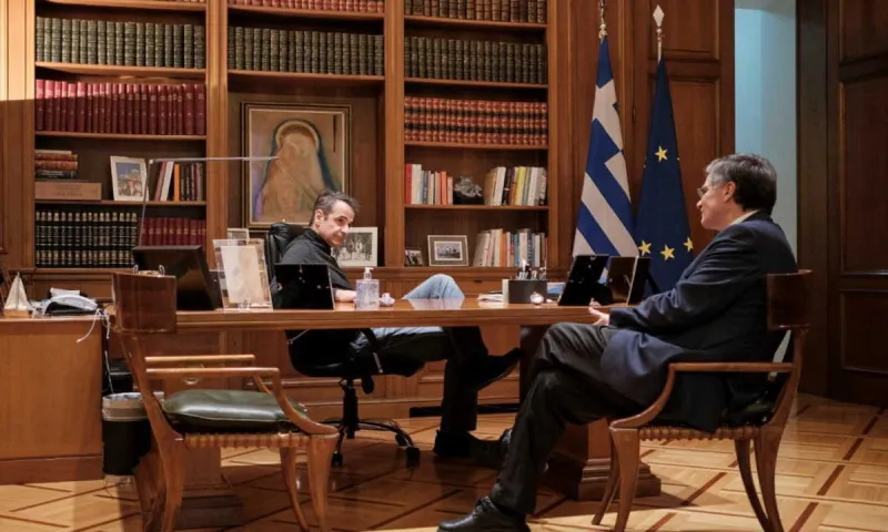 Κορονοϊός: Μητσοτάκης - Τσιόδρας σχεδιάζουν τα επόμενα βήματα
