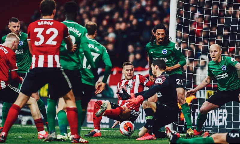 Premier League: Ενστάσεις παικτών για μείωση 30% στα συμβόλαια