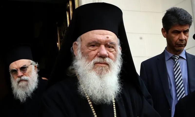 Κορονοϊός - Ιερώνυμος: «Συγκλονιστική η απόφαση να ανασταλούν Λειτουργίες και Ακολουθίες»