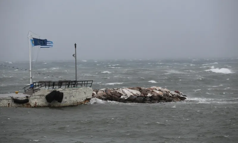 Καιρός 6/4: Συνεχίζεται η κακοκαιρία στο μεγαλύτερο μέρος της χώρας