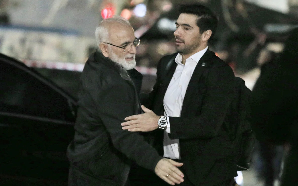 Σαββίδης σε Φερέιρα: Ανέλυσε μου το πλάνο σου για τη νέα σεζόν!