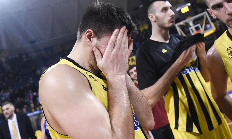 Άρης: Εκπέμπει... SOS ο «Αυτοκράτορας»