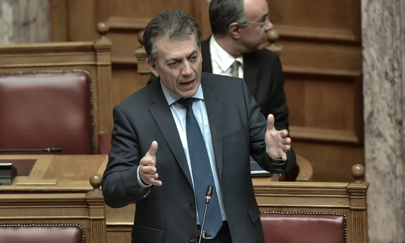 Βρούτσης: «Από 15 Απριλίου στους λογαριασμούς το επίδομα των 800 ευρώ - Τι ισχύει για το Δώρο Πάσχα»