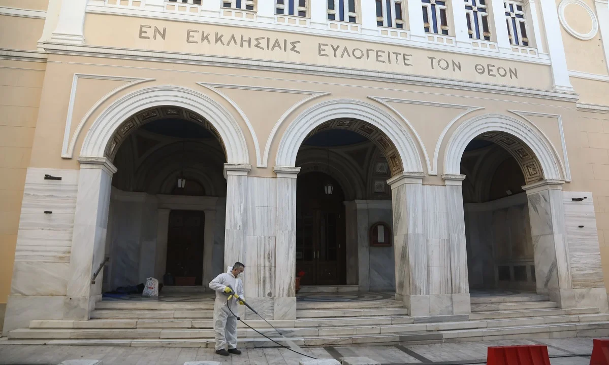 Μητροπολίτης Ναυπάκτου: «Οι Εκκλησίες δεν είναι ανοιχτές για τους πιστούς» (vid)