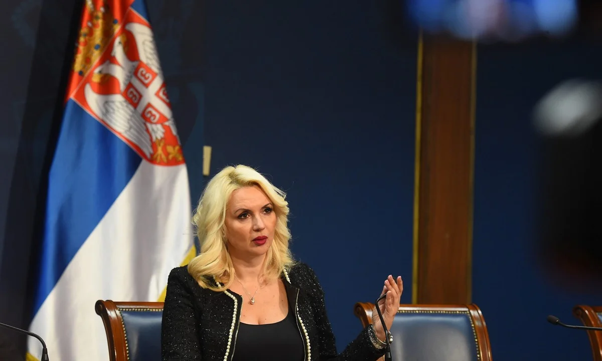 Κορονοϊός: Η εντυπωσιακή Σέρβα επιδημιολόγος σε ρόλο «Τσιόδρα» (vids)
