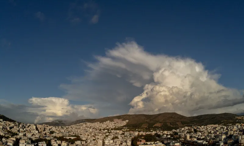 Καιρός 12/4: Κυριακή των Βαΐων με λιακάδα